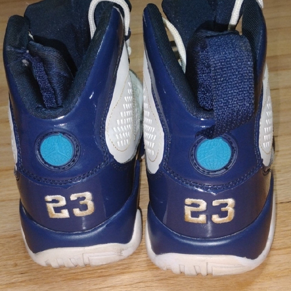 Air Jordan 9 Retro “Flint Grey / French Blue” – White and Navy Athletic Sneakers - Picture 5 of 12
